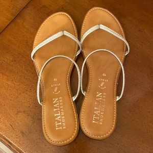 Italian Shoemakers Silver Glitter Flip Flop Size 10